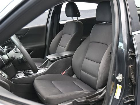 Used 2018 Chevrolet Malibu LS FWD image 10