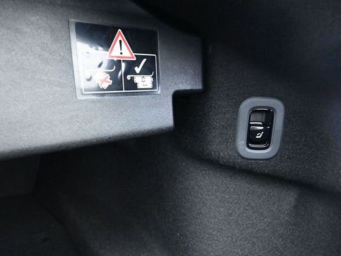 New 2026 Mercedes-Benz CLE 450 4MATIC Cabriolet image 25