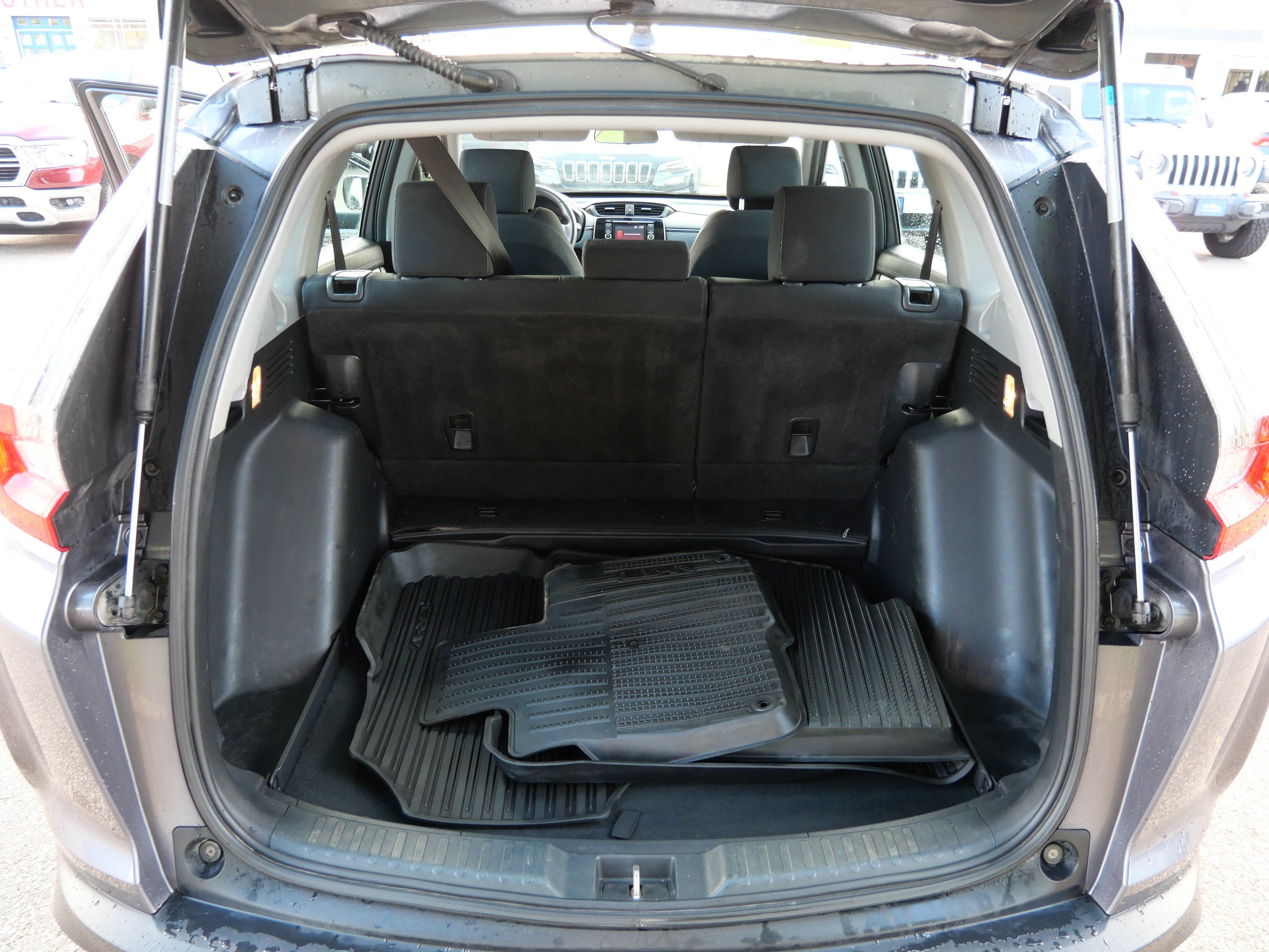 Used 2019 Honda CR-V LX image 18