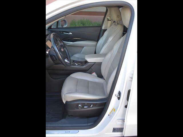Used 2020 Cadillac XT4 Premium Luxury FWD image 15