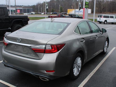 Used 2018 Lexus ES 350 w/ Accessory Package image 4
