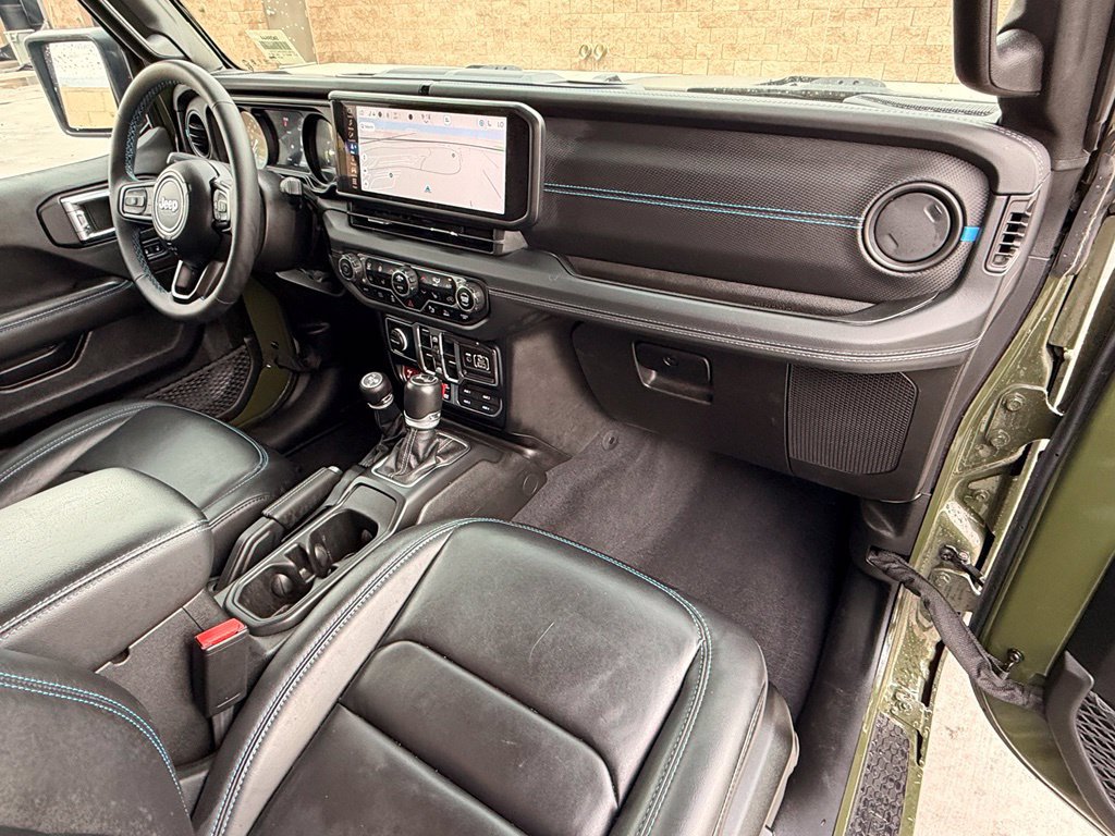 Used 2024 Jeep Wrangler Unlimited Rubicon 4xe AWD/4WD image 15
