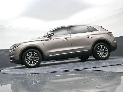 Used 2021 Lincoln Nautilus Reserve w/ Class II Trailer Tow Package image 24