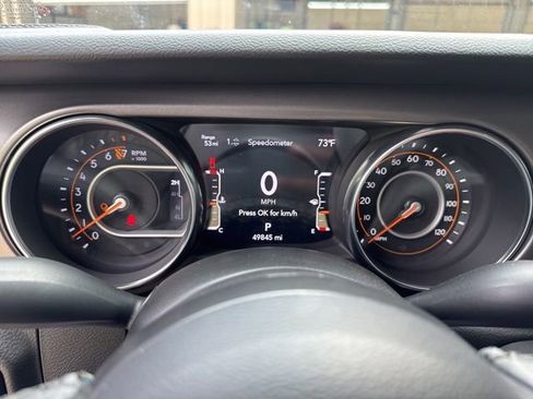 Used 2023 Jeep Gladiator Sport AWD/4WD image 16