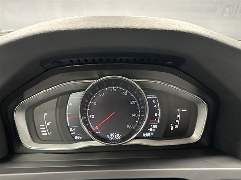 Used 2018 Volvo S60 T5 Inscription Platinum FWD image 26