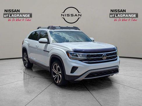 Used 2023 Volkswagen Atlas Cross Sport SEL AWD/4WD image 3