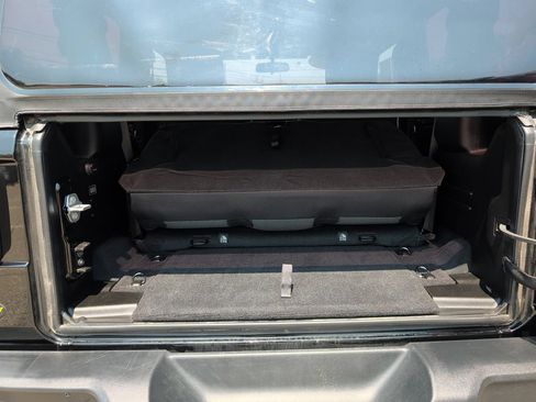 Used 2025 Jeep Wrangler Sport AWD/4WD image 26