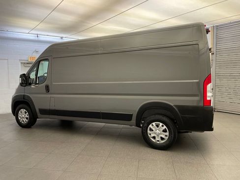 New 2026 RAM ProMaster 2500 w/ Quick Order Package 22G SLT FWD image 9