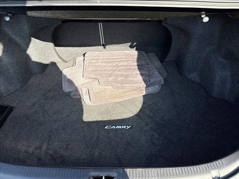 Used 2011 Toyota Camry LE image 22