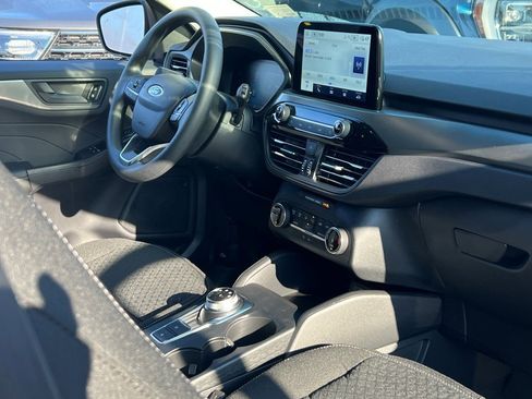 New 2026 Ford Escape Active image 9