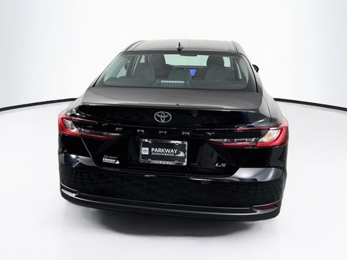 Used 2025 Toyota Camry LE FWD image 22