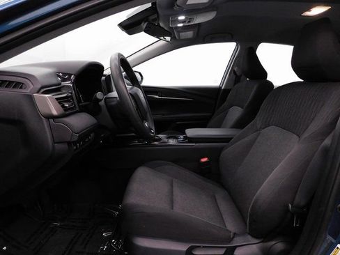 Used 2025 Toyota Camry LE image 25