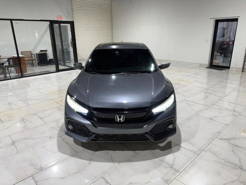 Used 2018 Honda Civic Sport Touring image 2