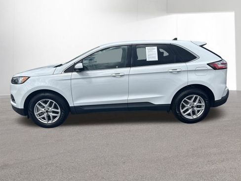 Used 2023 Ford Edge SEL image 4
