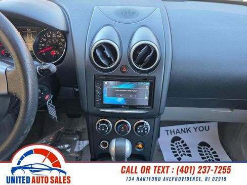 Used 2014 Nissan Rogue S image 15