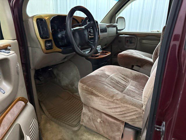 Used 1998 Chevrolet Express 1500 RWD image 25