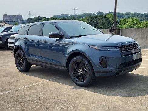 New 2026 Land Rover Range Rover Evoque S image 10