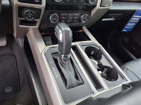 Used 2020 Ford F150 Lariat image 9