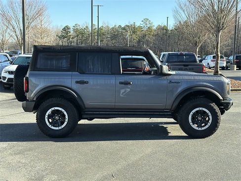 Used 2024 Ford Bronco Big Bend w/ Sasquatch Package image 14