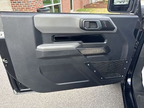 Used 2022 Ford Bronco 2-Door AWD/4WD image 13