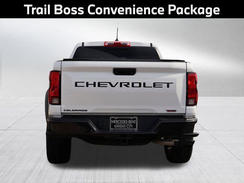 Used 2024 Chevrolet Colorado Trail Boss w/ Technology Package image 7