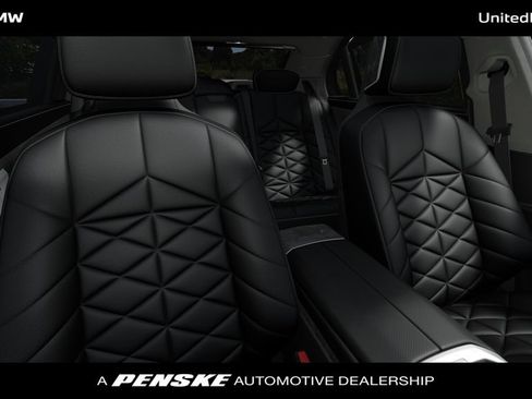 New 2027 BMW 740i xDrive w/ M Sport Package AWD/4WD image 11