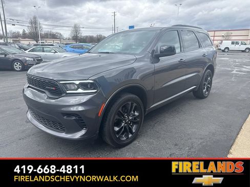Used 2023 Dodge Durango GT w/ Blacktop Package image 3