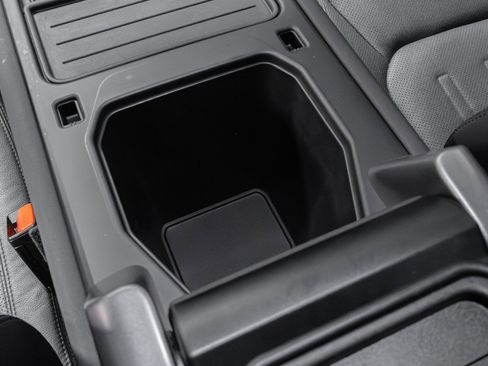 Used 2022 Land Rover Defender 110 S image 52