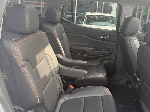 Used 2023 GMC Acadia AT4 w/ Technology Package AWD/4WD image 15