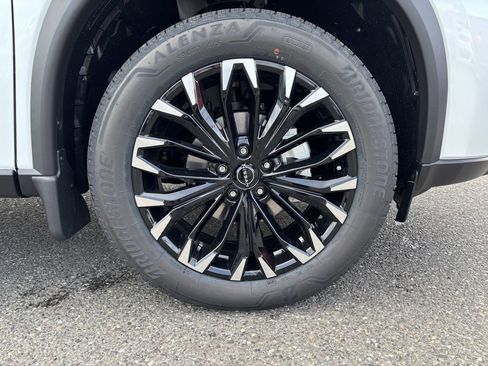 New 2026 Nissan Rogue SV AWD/4WD image 8