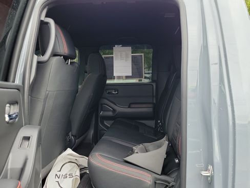 Certified 2025 Nissan Frontier Pro-X w/ Pro Convenience Package RWD image 11
