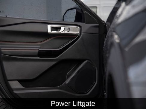 Used 2022 Ford Explorer ST-Line w/ Class IV Trailer Tow Package image 11