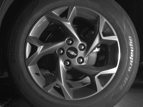 Used 2025 Chevrolet Trax LT FWD image 14