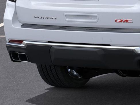 New 2026 GMC Yukon Denali w/ Denali Reserve Package AWD/4WD image 14