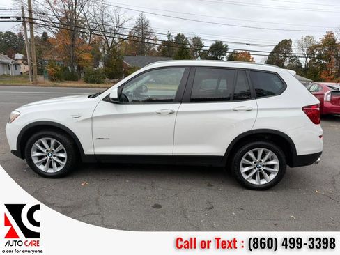 Used 2017 BMW X3 xDrive28i image 4