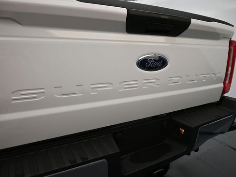 New 2025 Ford F250 XL w/ XL Chrome Package image 25