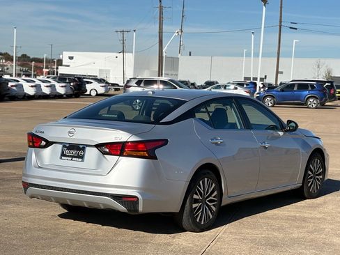 Certified 2023 Nissan Altima 2.5 SV image 7