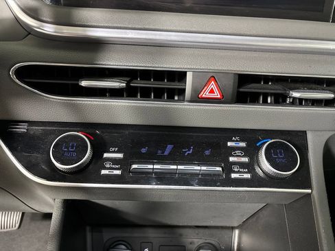 Used 2023 Hyundai Sonata SEL w/ Convenience Package FWD image 17