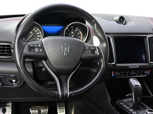 Used 2019 Maserati Levante GranSport AWD/4WD image 11