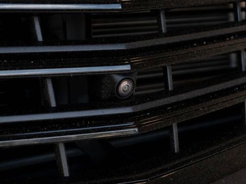 Used 2024 Chevrolet Equinox LT FWD image 8