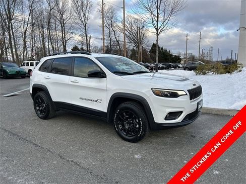 Certified 2022 Jeep Cherokee Latitude image 2