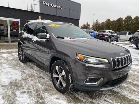 Certified 2019 Jeep Cherokee Limited w/ Trailer Tow Group image 1
