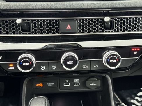 Used 2024 Honda Civic Touring image 6