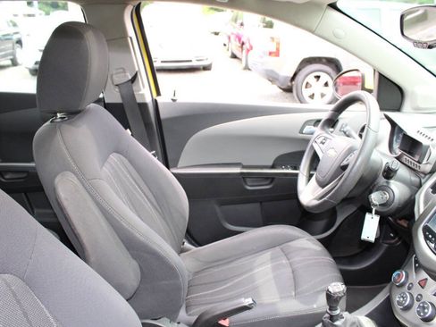 Used 2016 Chevrolet Sonic LT w/ LT Promotional Package FWD image 11