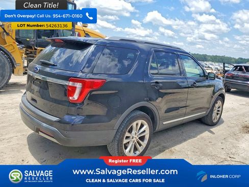 Used 2019 Ford Explorer XLT w/ Equipment Group 201A FWD image 4