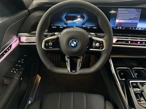 Used 2026 BMW i7 eDrive50 w/ M Sport Package image 26