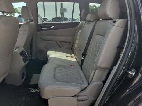 Certified 2024 Volkswagen Atlas SEL Premium R-Line AWD/4WD image 16