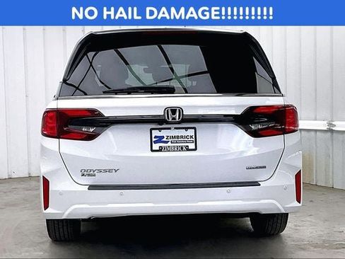Certified 2025 Honda Odyssey Touring image 4