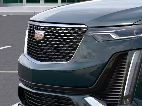 New 2025 Cadillac XT6 Luxury image 13