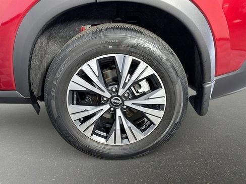 Certified 2023 Nissan Rogue SV image 30